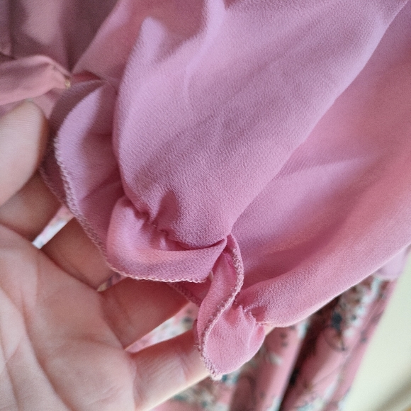 Lightweight Elegant 2-in-1 Dress - Picture 14 of 16